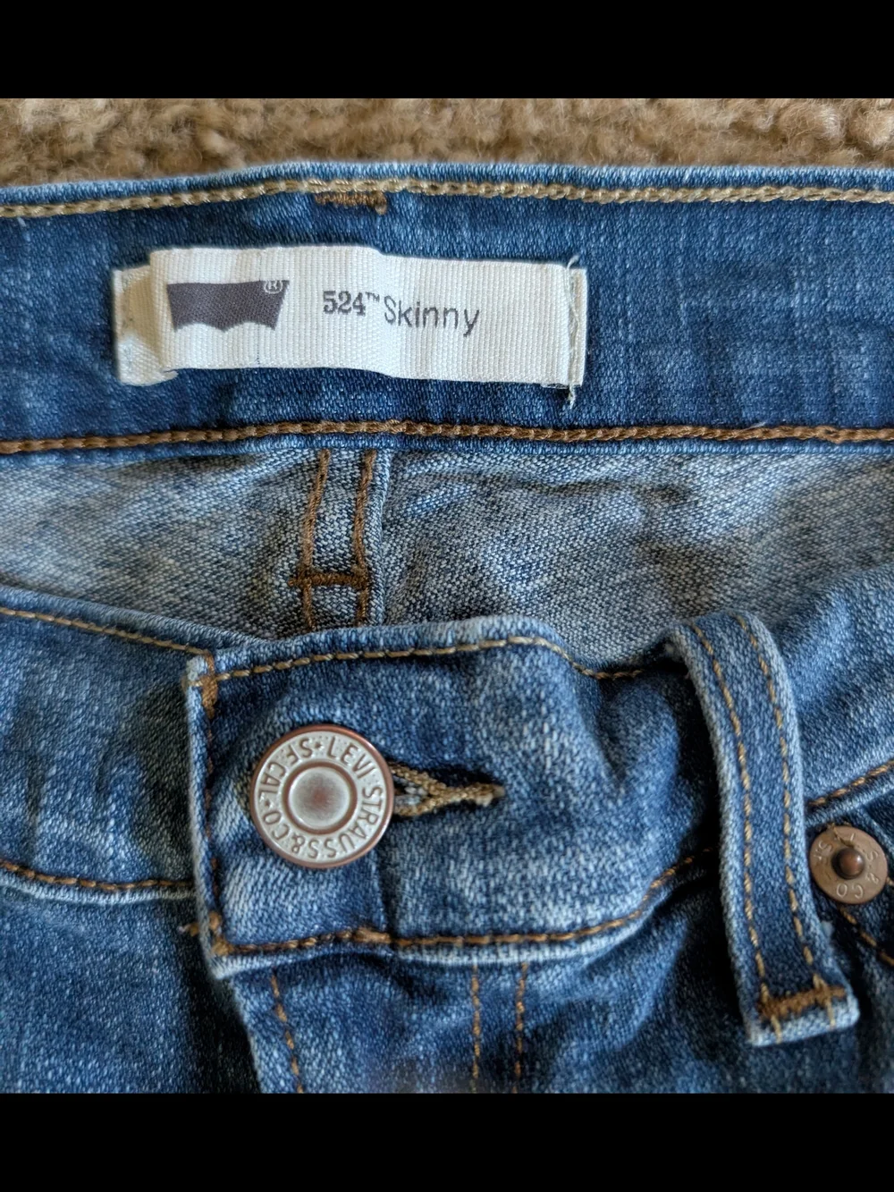 Levi's 524 Women's Skinny Jeans Blue Denim, Size 27x32, Zip Fly